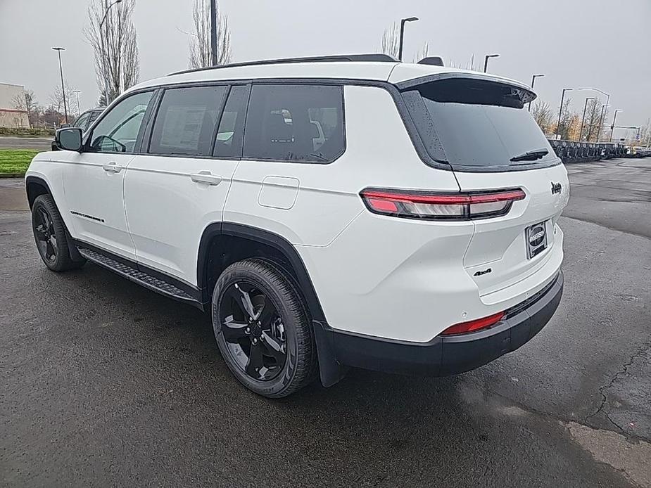 new 2024 Jeep Grand Cherokee L car, priced at $58,202