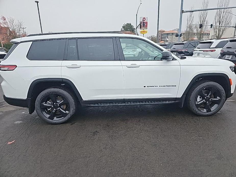 new 2024 Jeep Grand Cherokee L car, priced at $58,202