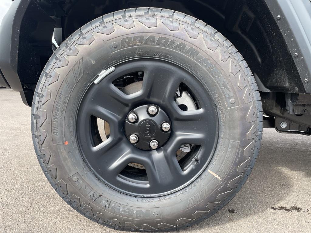new 2025 Jeep Wrangler car, priced at $37,100