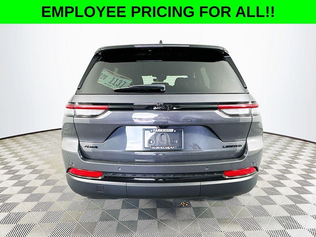 new 2025 Jeep Grand Cherokee car, priced at $45,685