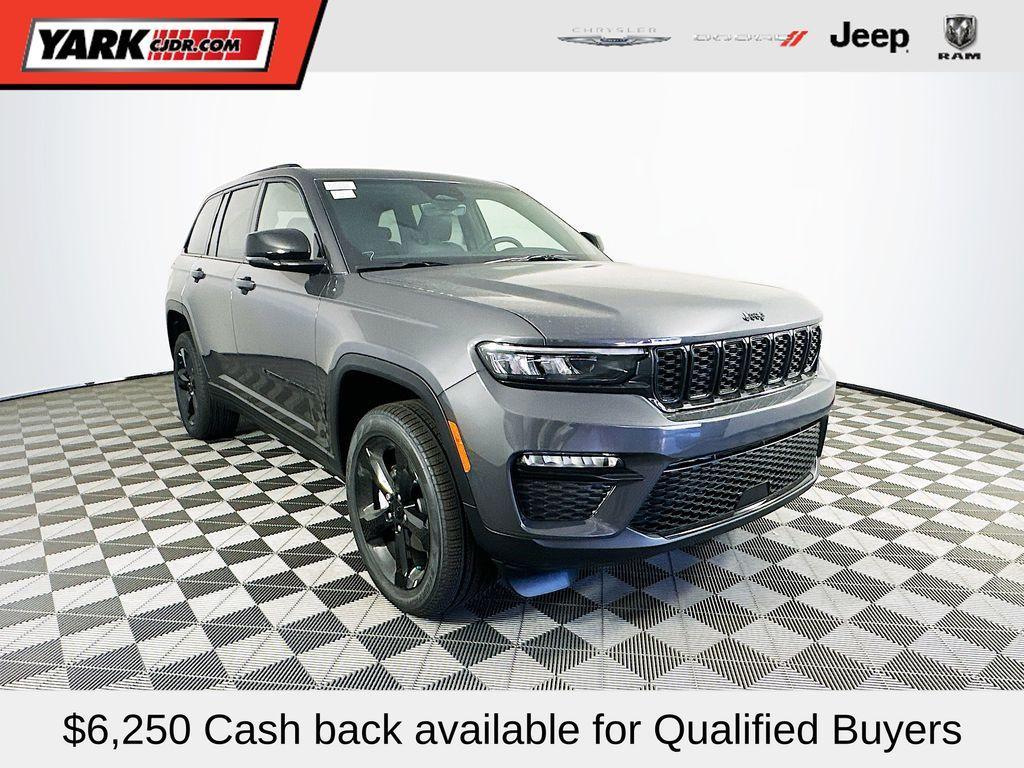 new 2025 Jeep Grand Cherokee car, priced at $40,804