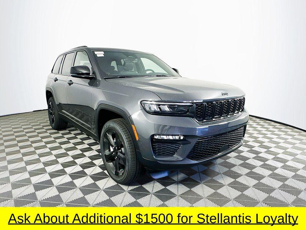 new 2025 Jeep Grand Cherokee car, priced at $44,804