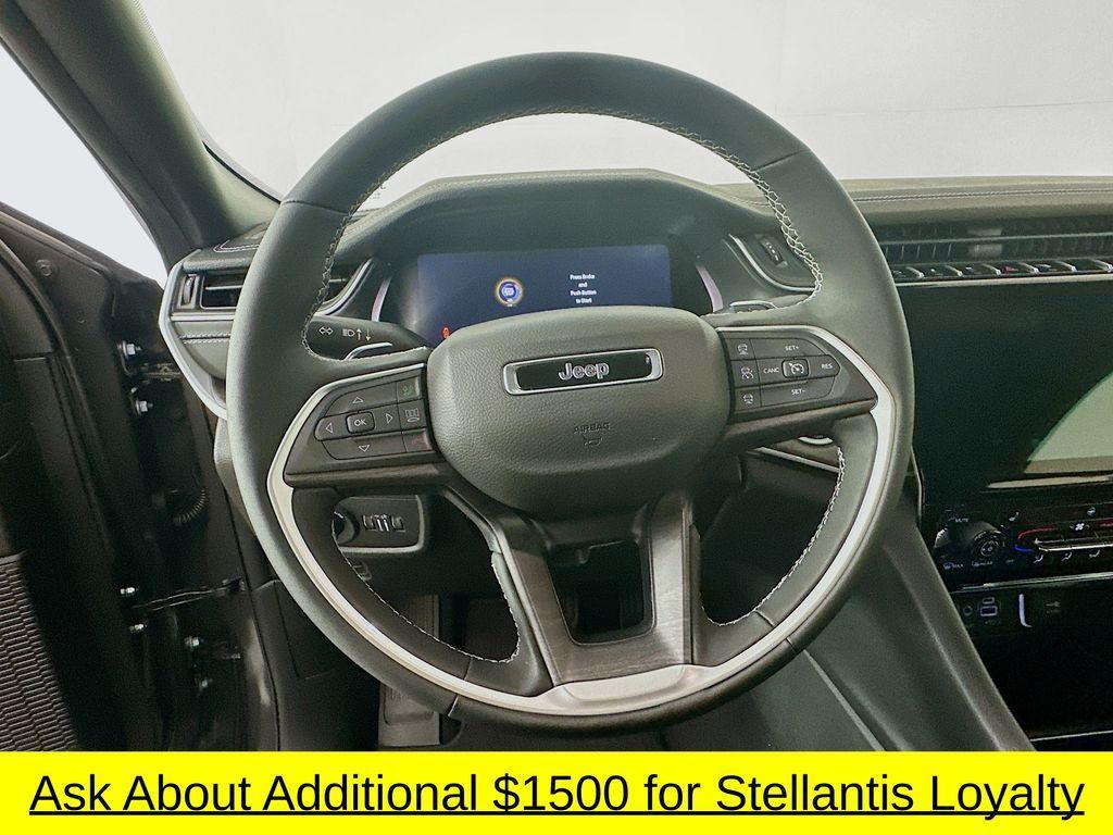 new 2025 Jeep Grand Cherokee car, priced at $44,804