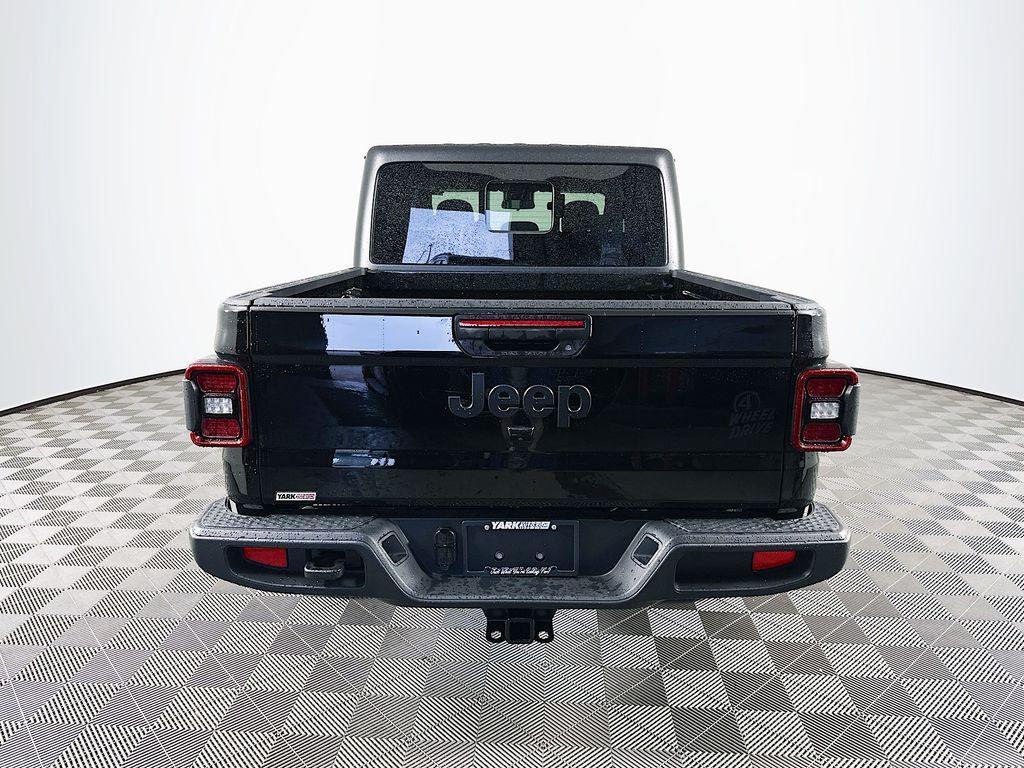 new 2024 Jeep Gladiator car, priced at $40,258