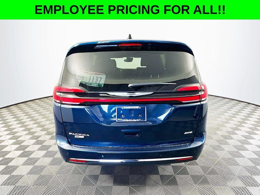 new 2025 Chrysler Pacifica car, priced at $44,792