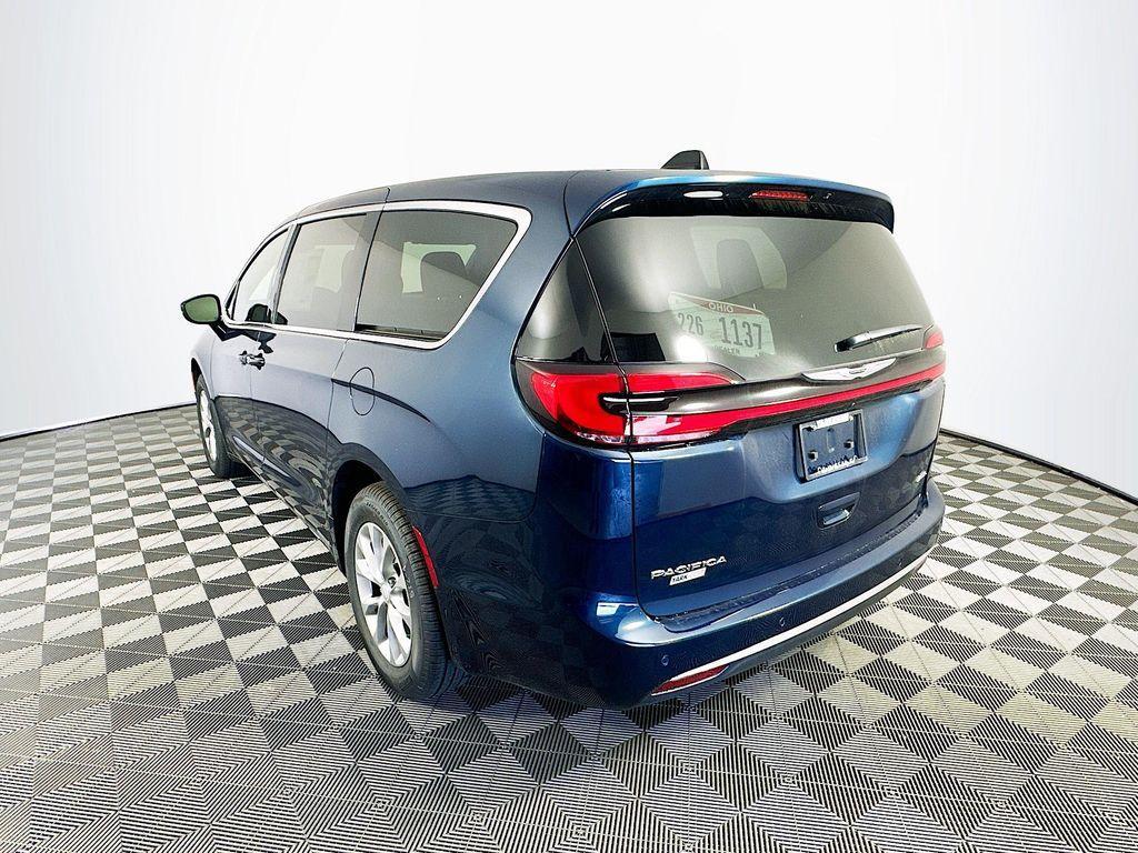 new 2025 Chrysler Pacifica car, priced at $44,792