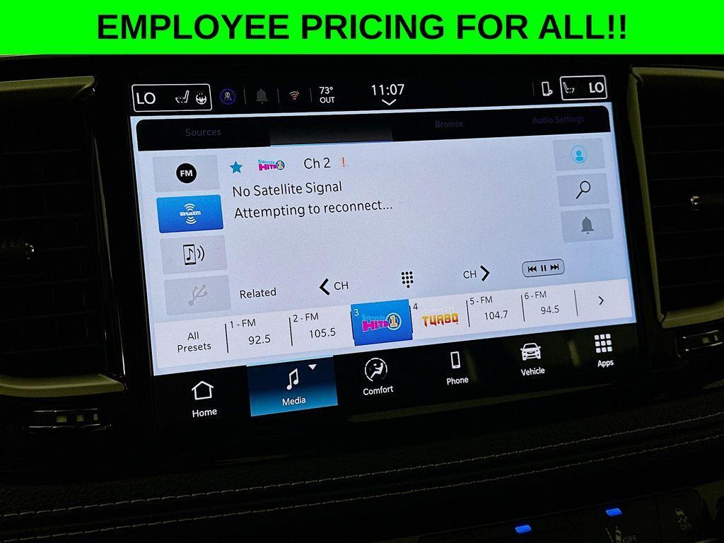 new 2025 Chrysler Pacifica car, priced at $44,792