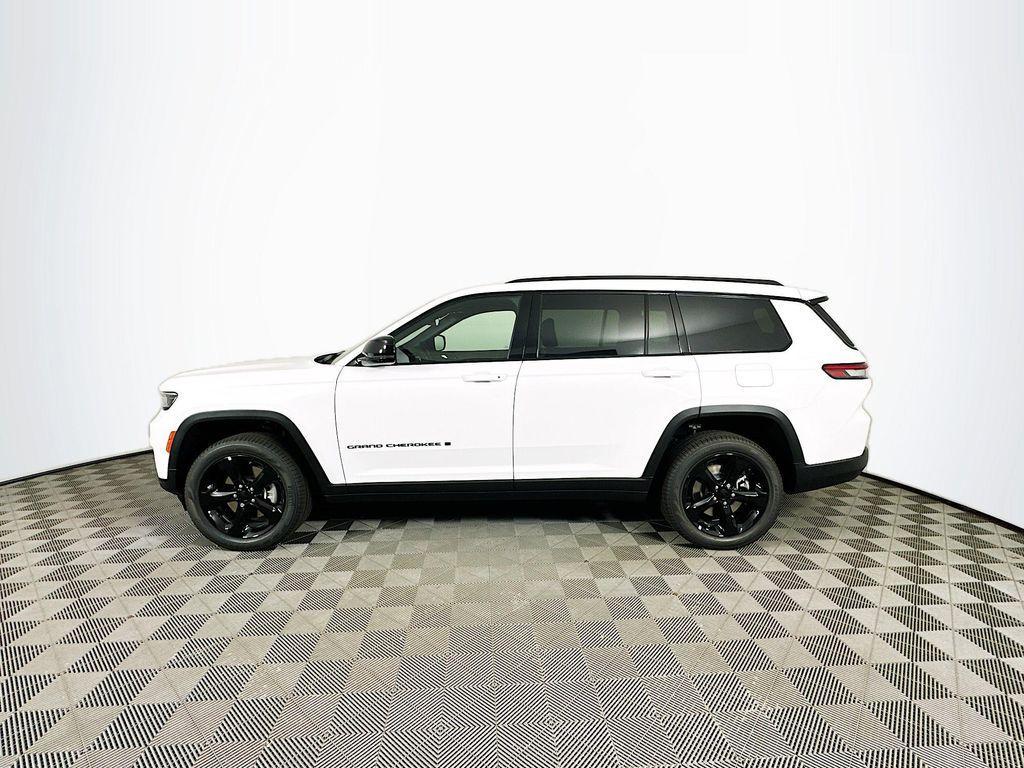 new 2025 Jeep Grand Cherokee L car, priced at $49,273