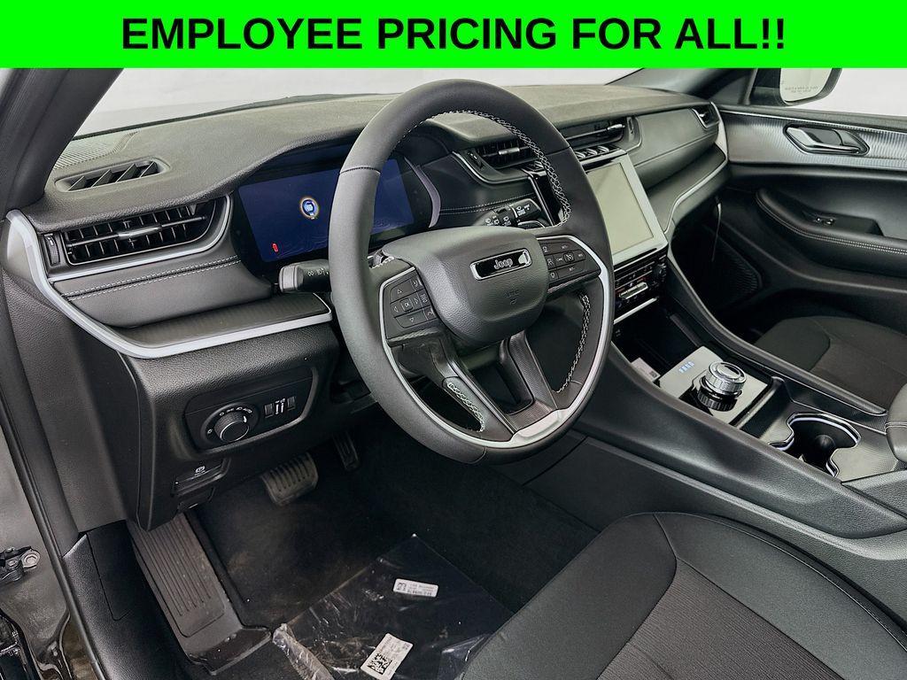 new 2025 Jeep Grand Cherokee L car, priced at $42,537