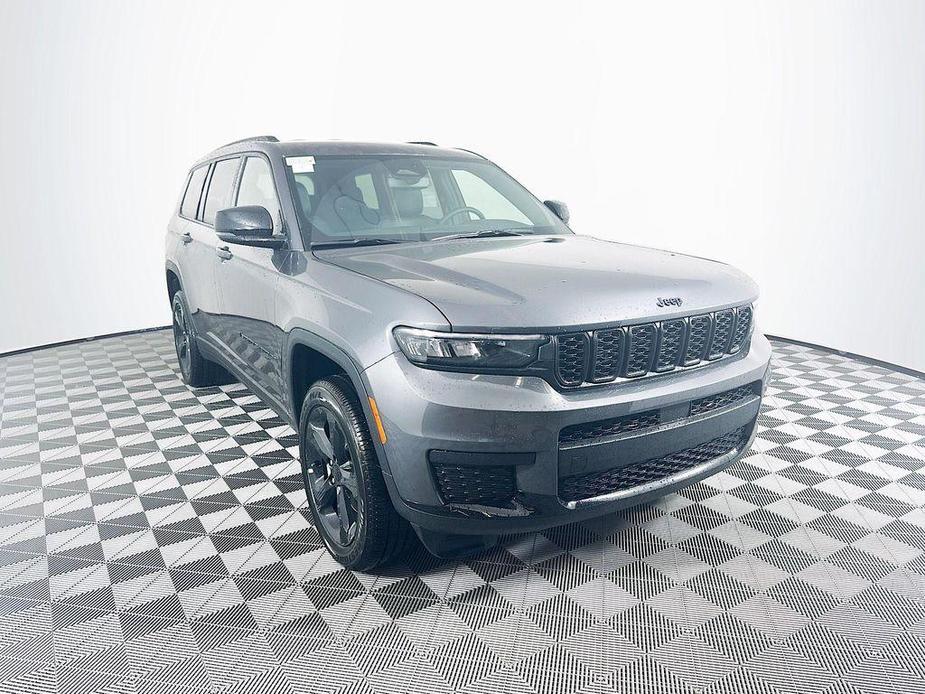 new 2024 Jeep Grand Cherokee L car, priced at $41,586