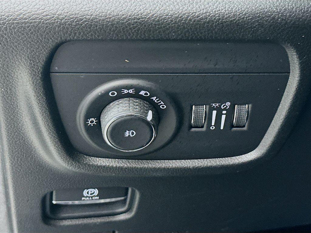 used 2021 Jeep Grand Cherokee L car, priced at $27,901