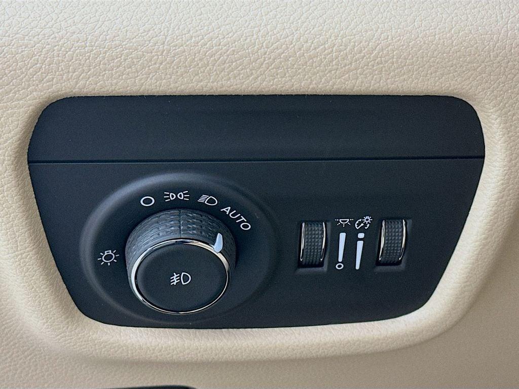 new 2025 Jeep Grand Cherokee L car, priced at $49,783