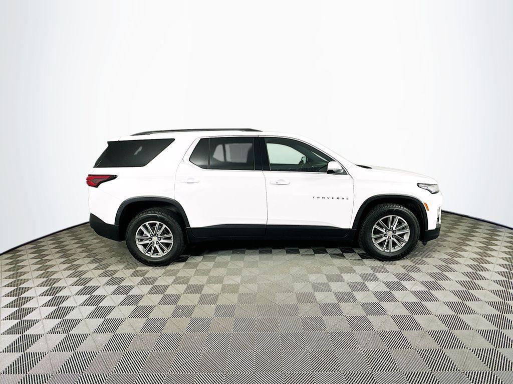 used 2023 Chevrolet Traverse car, priced at $29,799