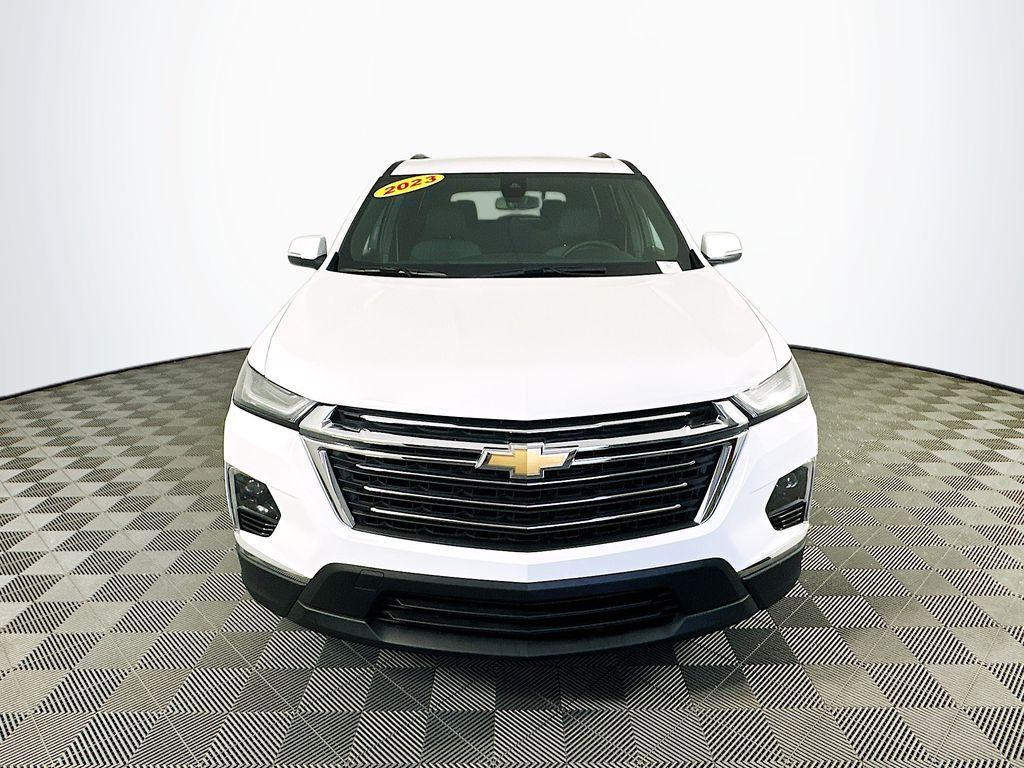 used 2023 Chevrolet Traverse car, priced at $29,799