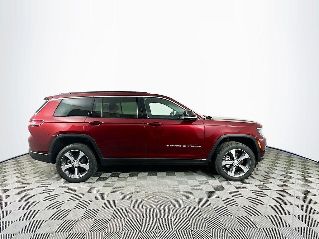 new 2025 Jeep Grand Cherokee L car, priced at $43,257