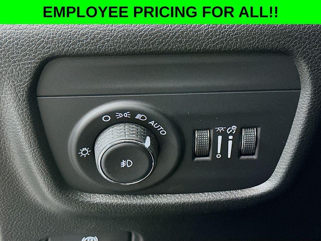 new 2025 Jeep Grand Cherokee L car, priced at $50,697