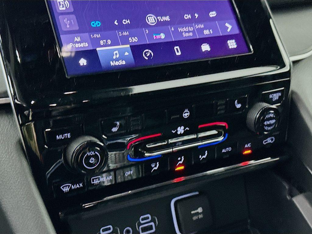 new 2025 Jeep Grand Cherokee L car, priced at $40,464