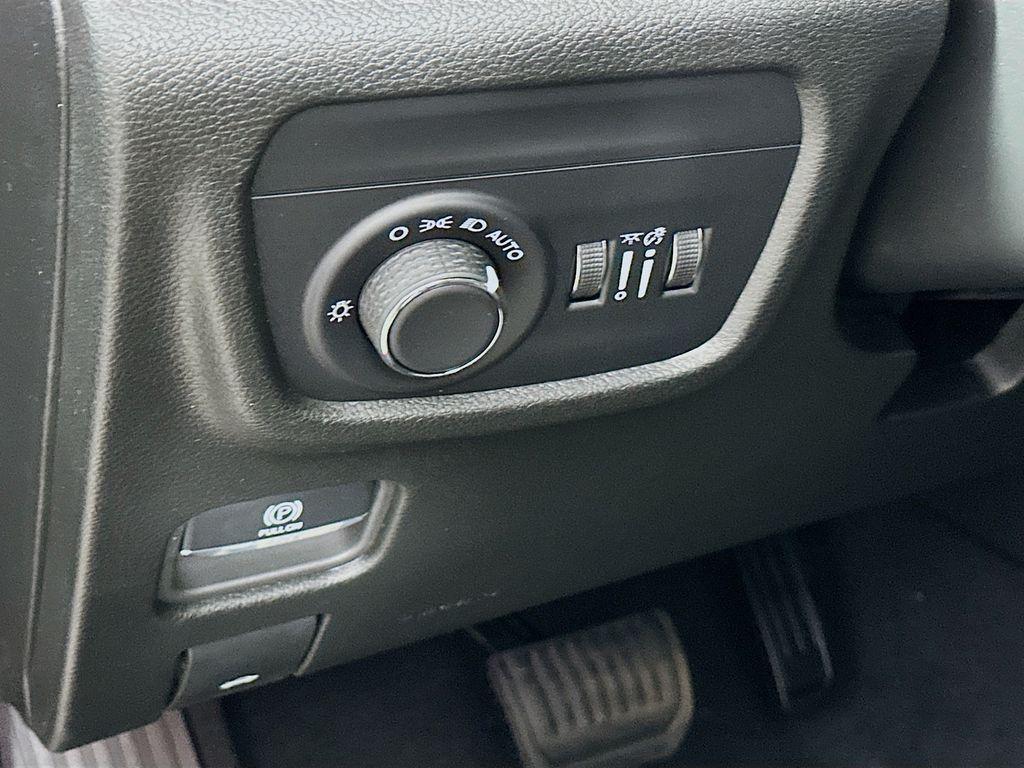 new 2025 Jeep Grand Cherokee L car, priced at $40,464