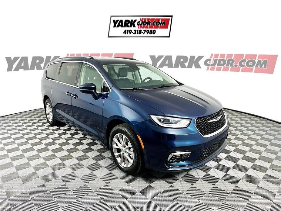 used 2021 Chrysler Pacifica car, priced at $33,599