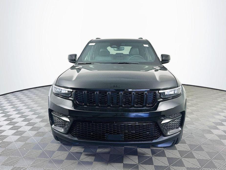 new 2024 Jeep Grand Cherokee car, priced at $39,724