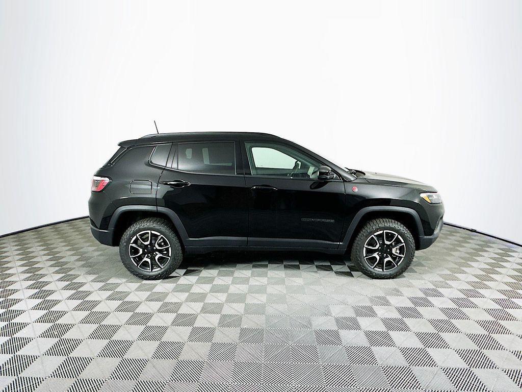 new 2024 Jeep Compass car, priced at $29,436