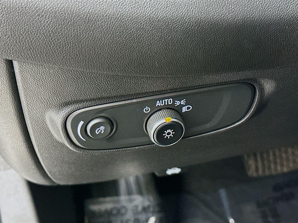 used 2023 Chevrolet Equinox car, priced at $21,599