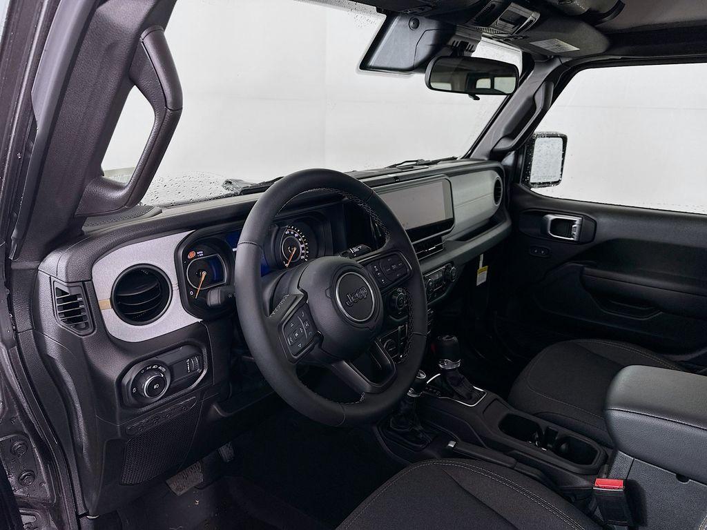 new 2025 Jeep Wrangler car, priced at $44,048