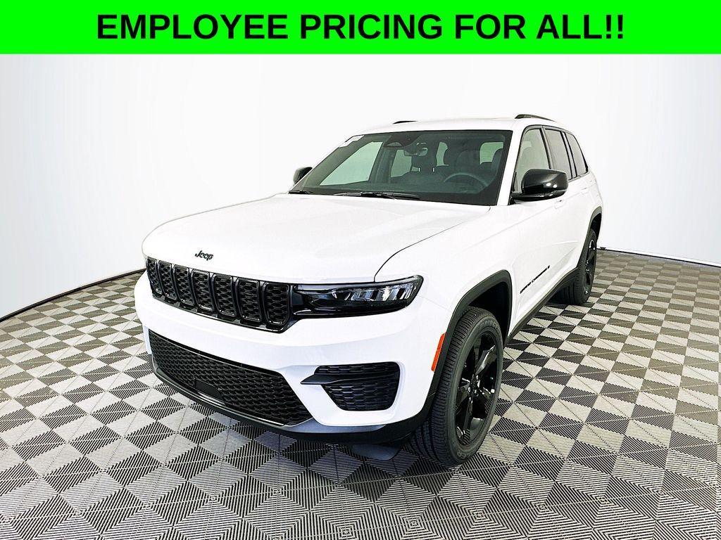 new 2025 Jeep Grand Cherokee car, priced at $44,401