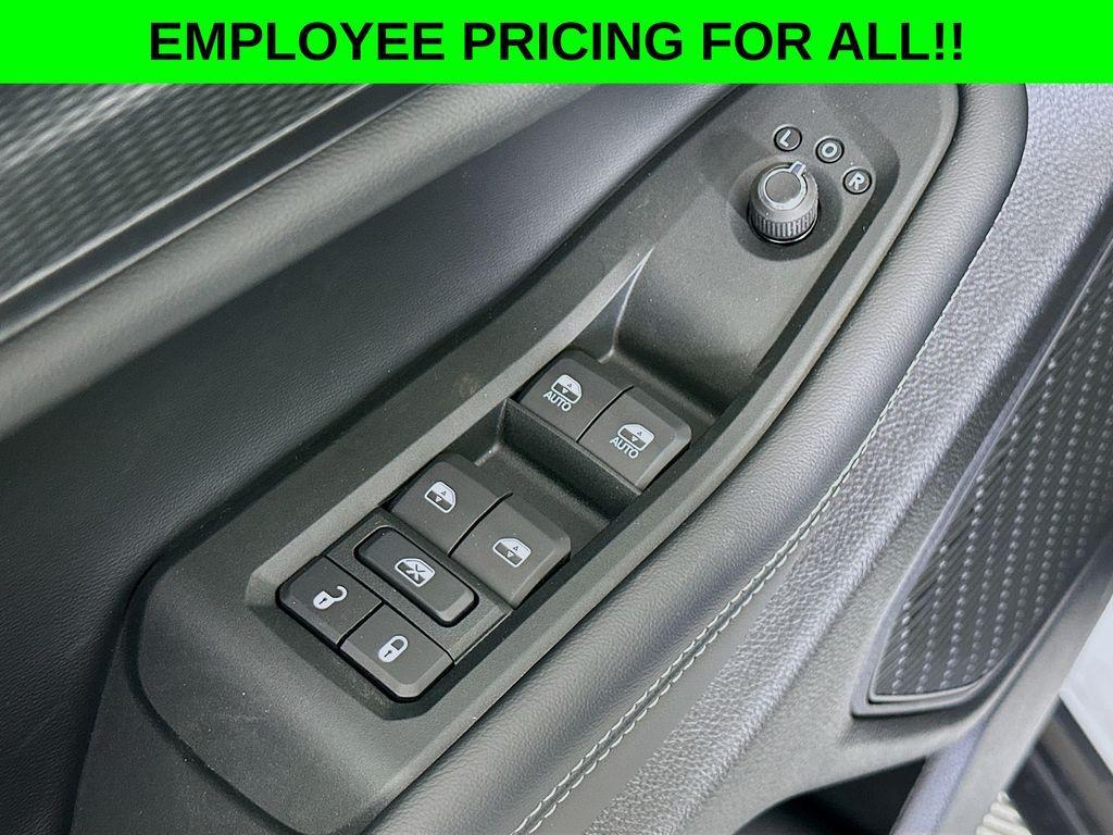 new 2025 Jeep Grand Cherokee car, priced at $44,401
