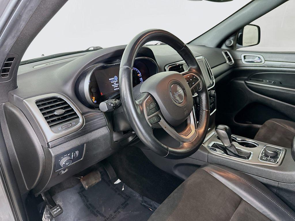 used 2022 Jeep Grand Cherokee WK car, priced at $28,275