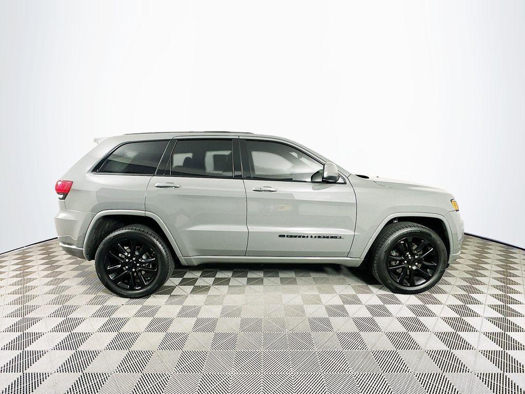 used 2022 Jeep Grand Cherokee WK car, priced at $28,275