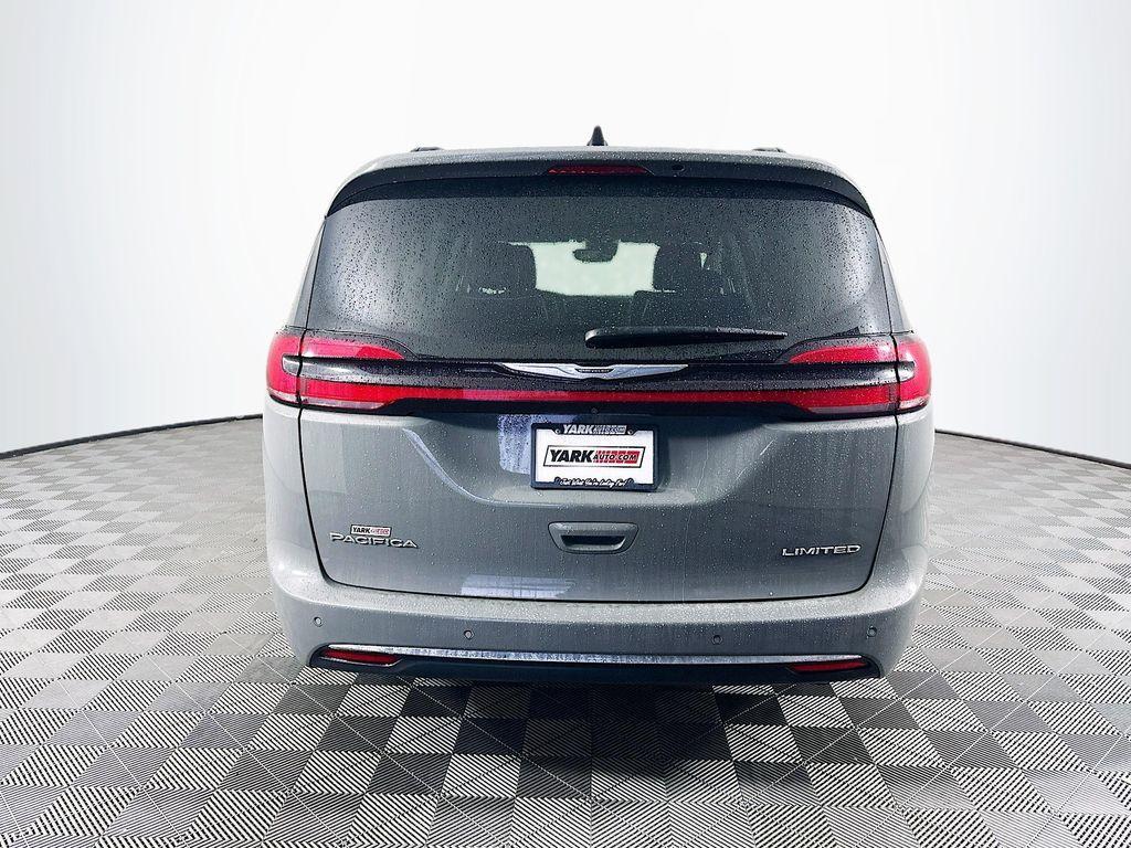 used 2023 Chrysler Pacifica car, priced at $32,700