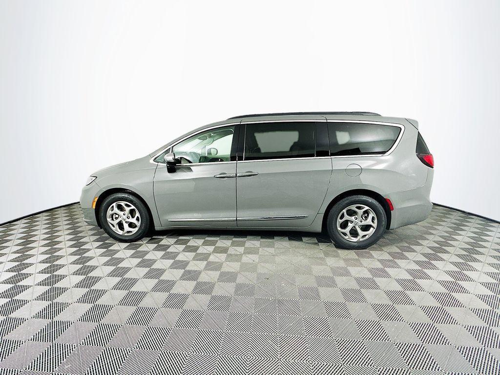 used 2023 Chrysler Pacifica car, priced at $32,700