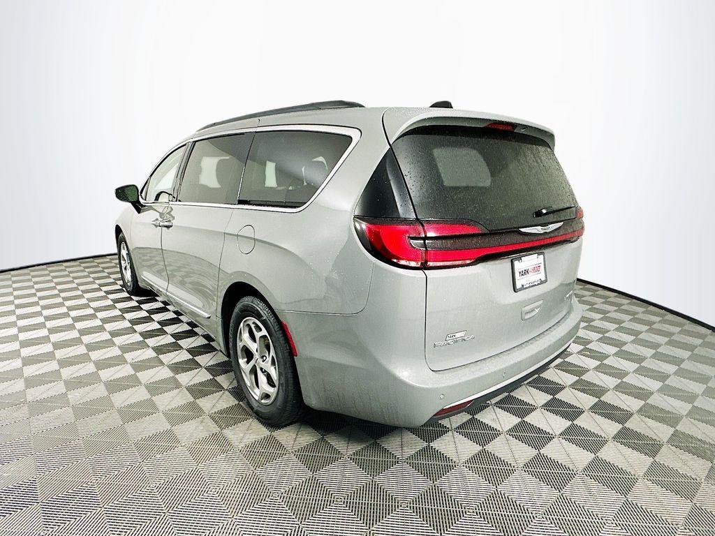 used 2023 Chrysler Pacifica car, priced at $32,700