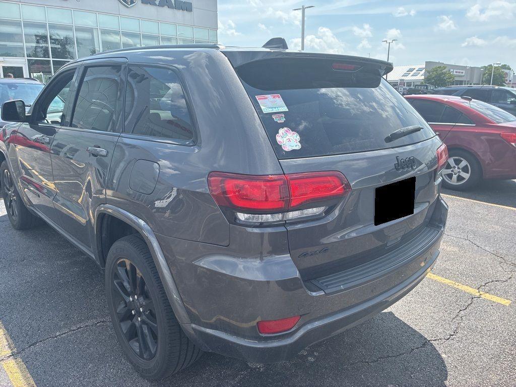 used 2020 Jeep Grand Cherokee car, priced at $27,400