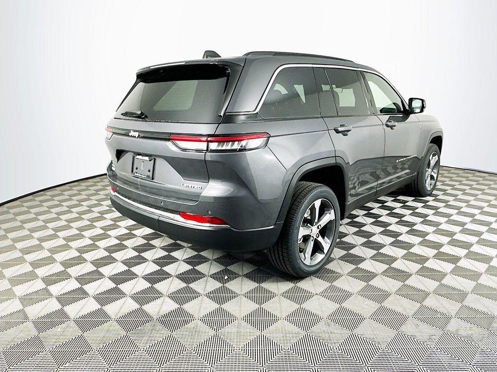 new 2025 Jeep Grand Cherokee car, priced at $46,868