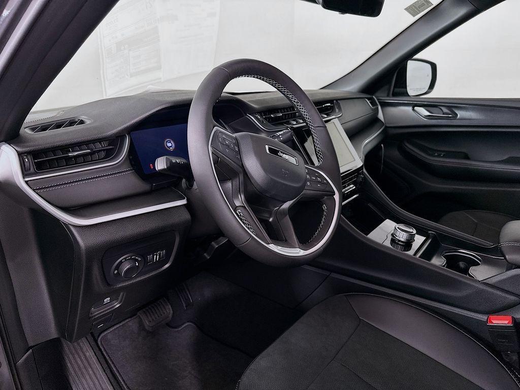 new 2025 Jeep Grand Cherokee L car, priced at $46,463
