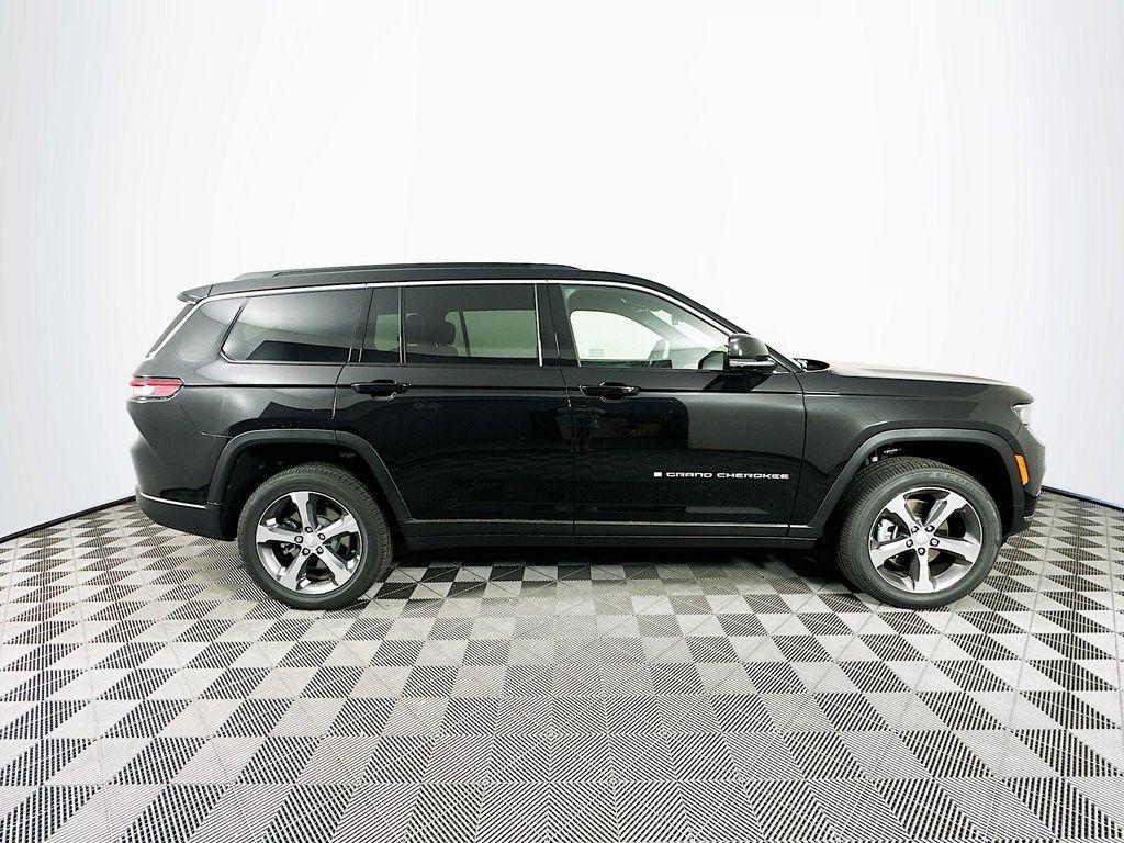 new 2025 Jeep Grand Cherokee L car, priced at $47,997