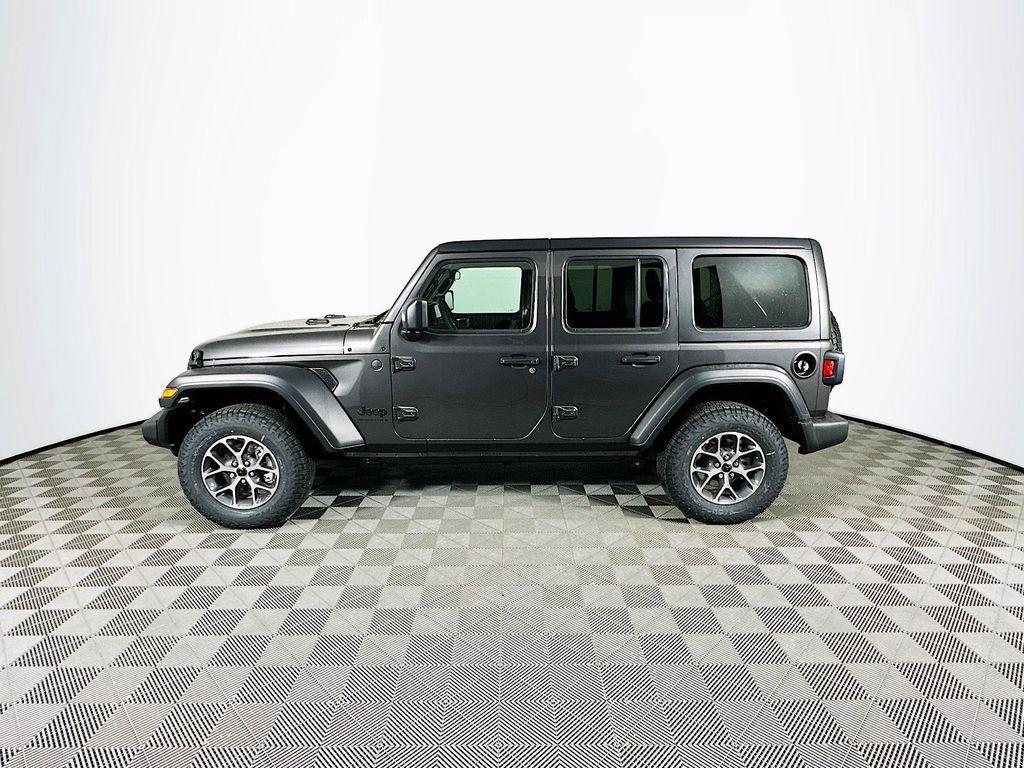 new 2025 Jeep Wrangler car, priced at $44,034