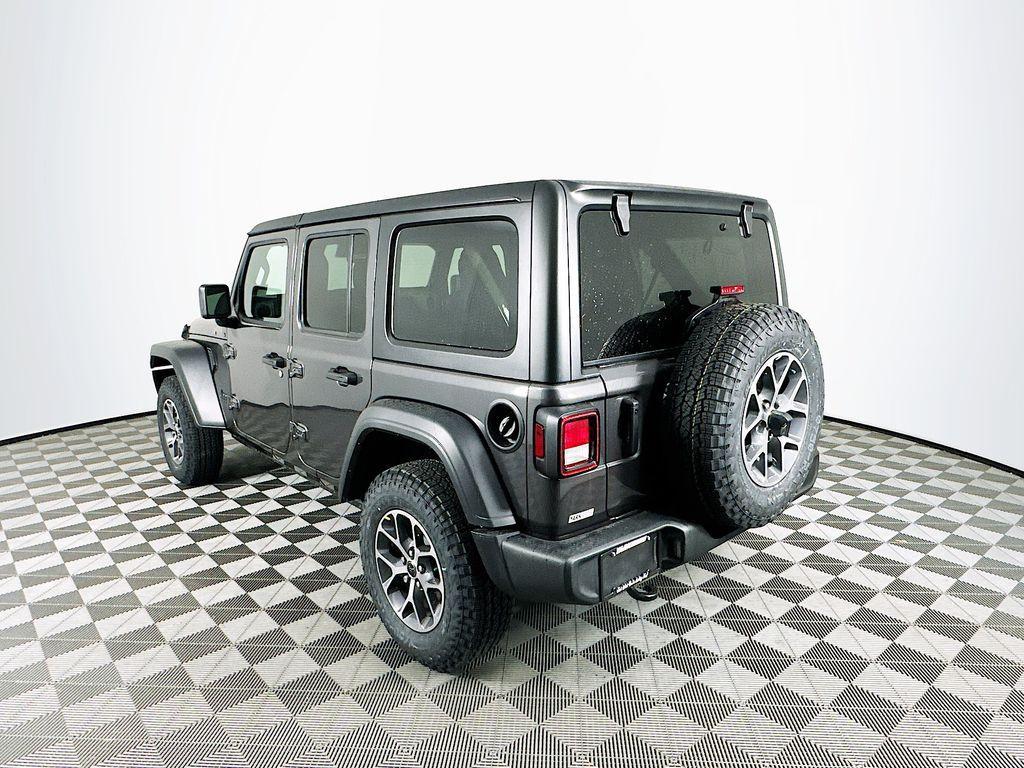 new 2025 Jeep Wrangler car, priced at $44,034