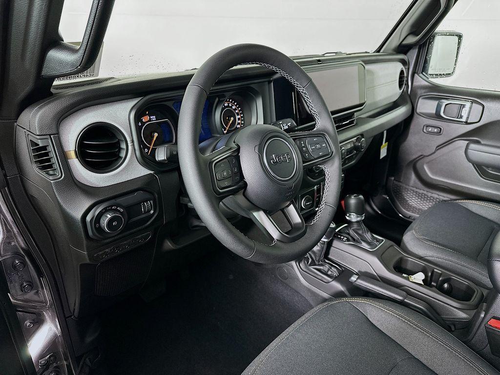 new 2025 Jeep Wrangler car, priced at $44,034