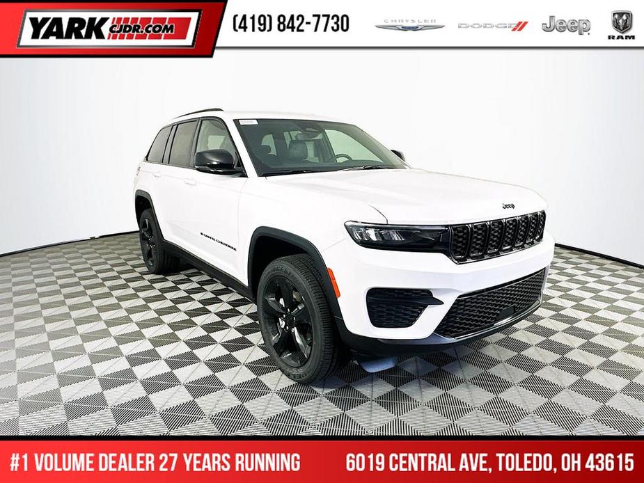 new 2024 Jeep Grand Cherokee car, priced at $40,715