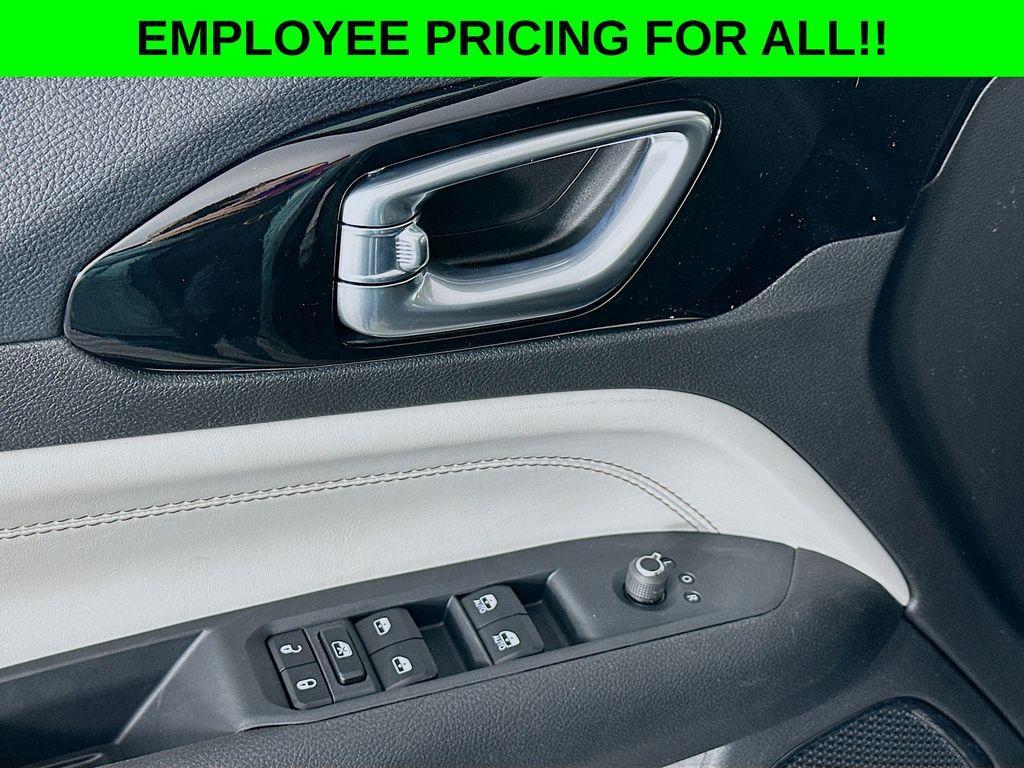 new 2025 Jeep Compass car, priced at $32,605