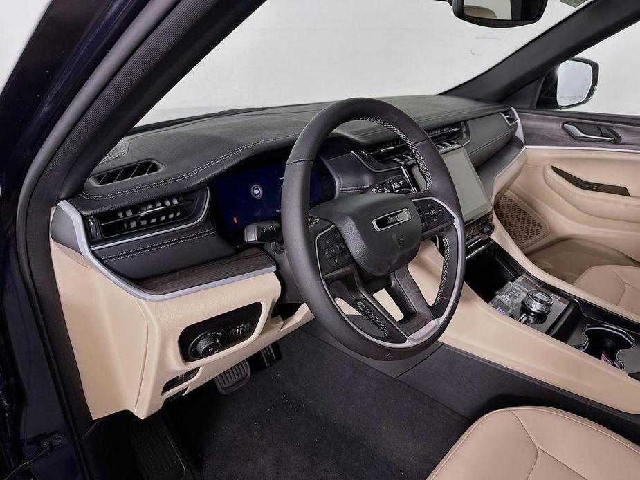 new 2024 Jeep Grand Cherokee car, priced at $44,104