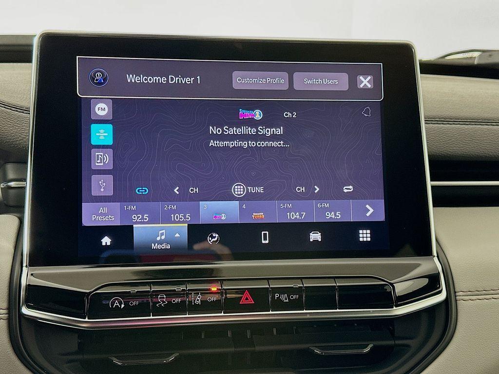 new 2025 Jeep Compass car, priced at $30,105