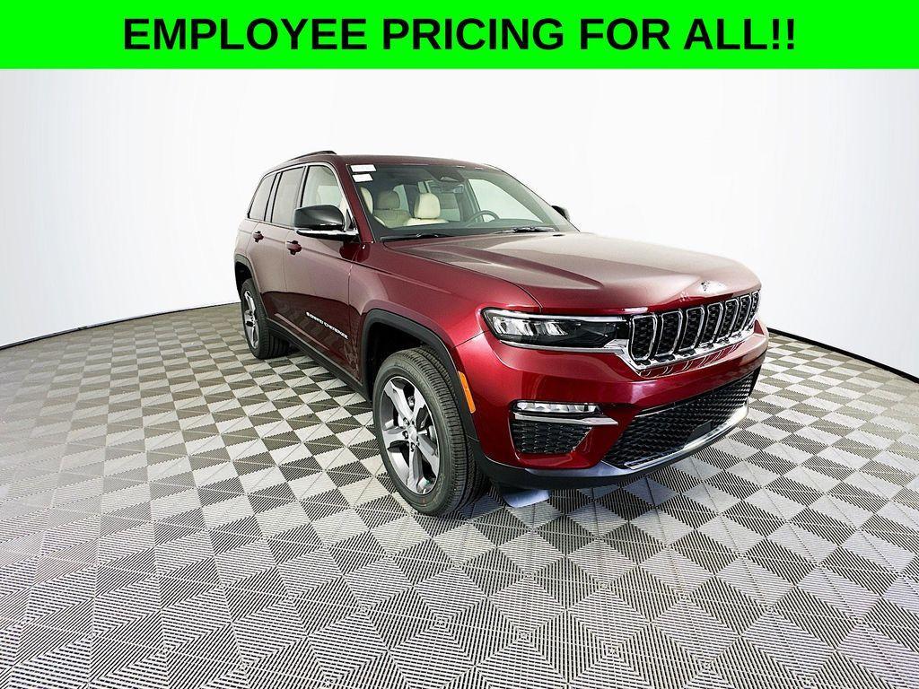 new 2025 Jeep Grand Cherokee car, priced at $47,750