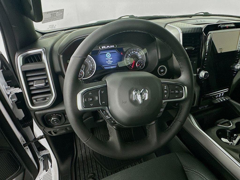 new 2025 Ram 1500 car, priced at $44,672