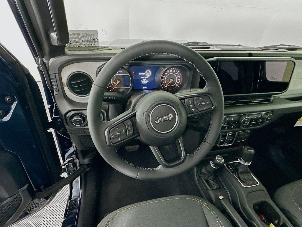 new 2025 Jeep Gladiator car, priced at $42,895