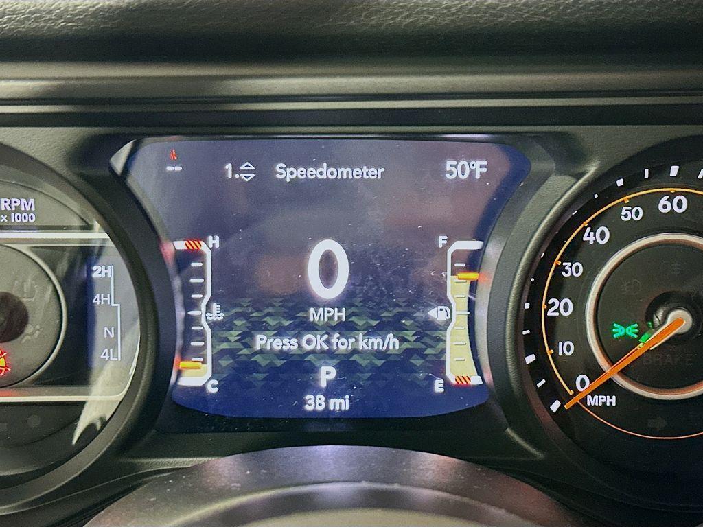 new 2025 Jeep Gladiator car, priced at $42,895