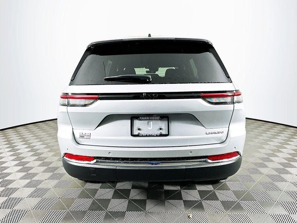 new 2025 Jeep Grand Cherokee car, priced at $39,186